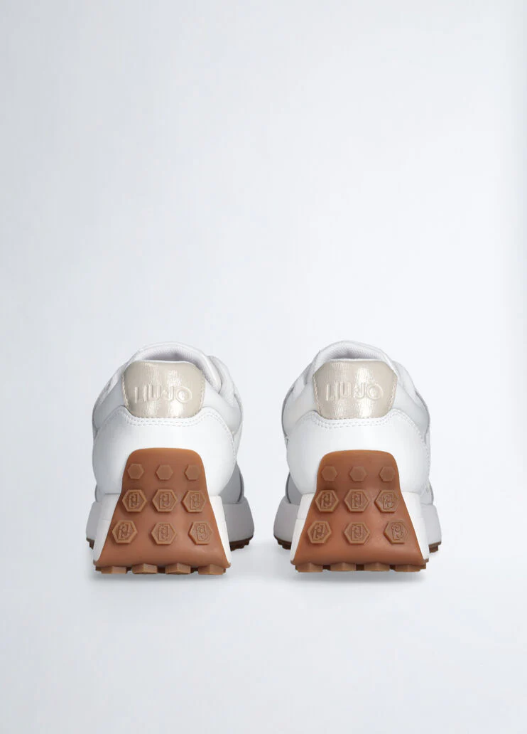 White sneakers in leather