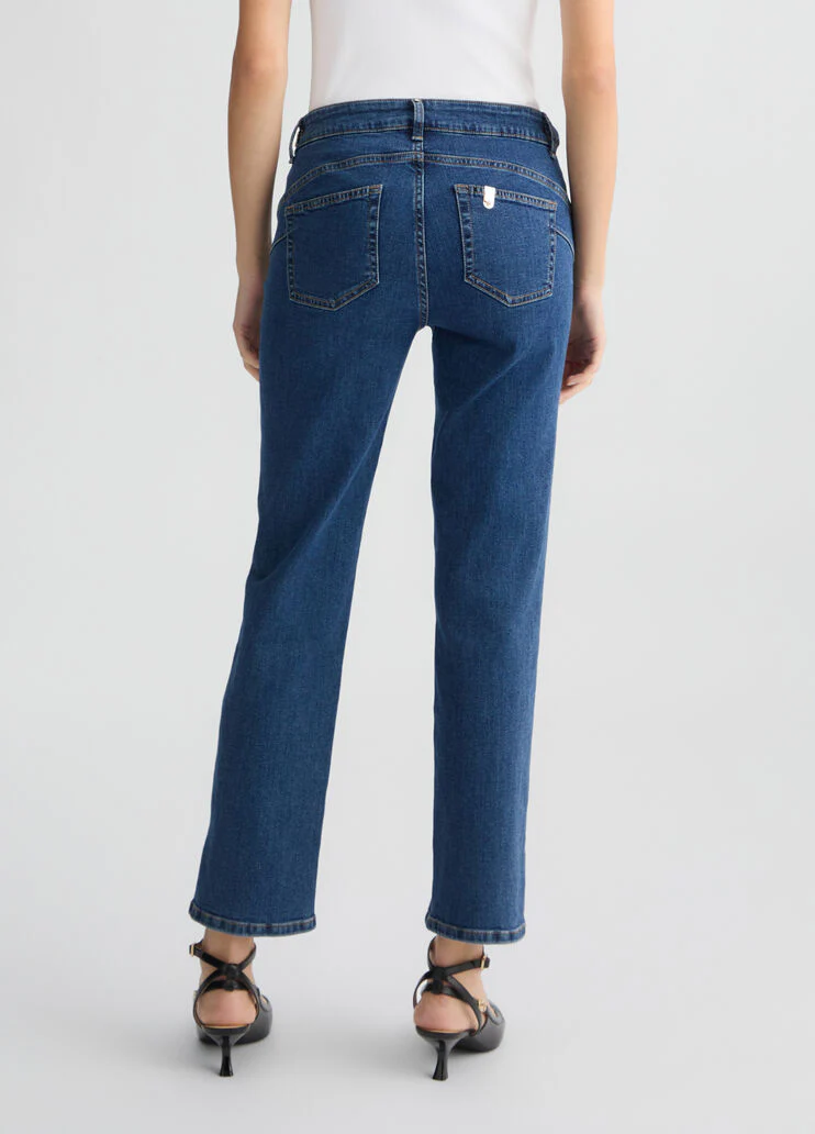 High-waisted skinny jeans