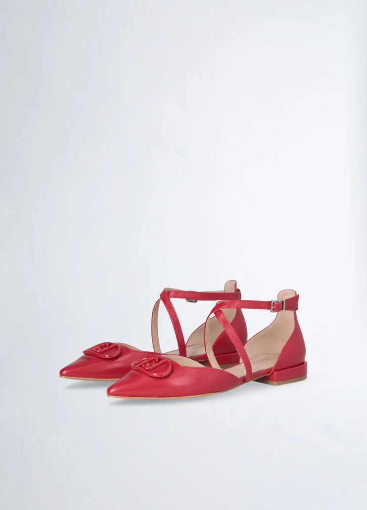 Red ballet flats with maxi-logo