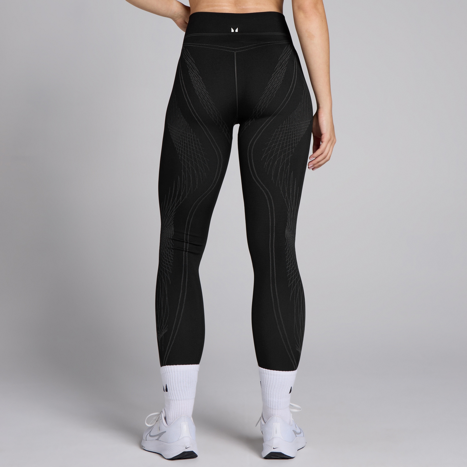 MP Women's Tempo Seamless Linear Leggings - Black