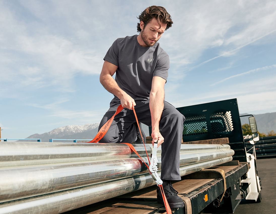 T-Shirt heavy e.s.iconic