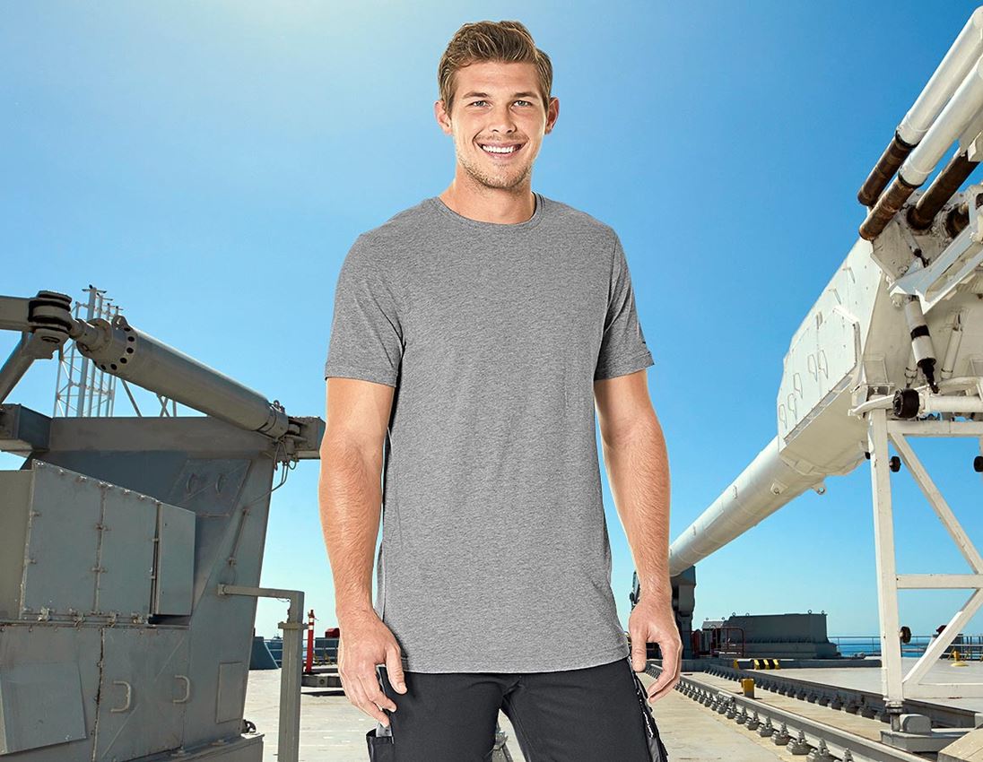 e.s. T-Shirt cotton stretch, long fit