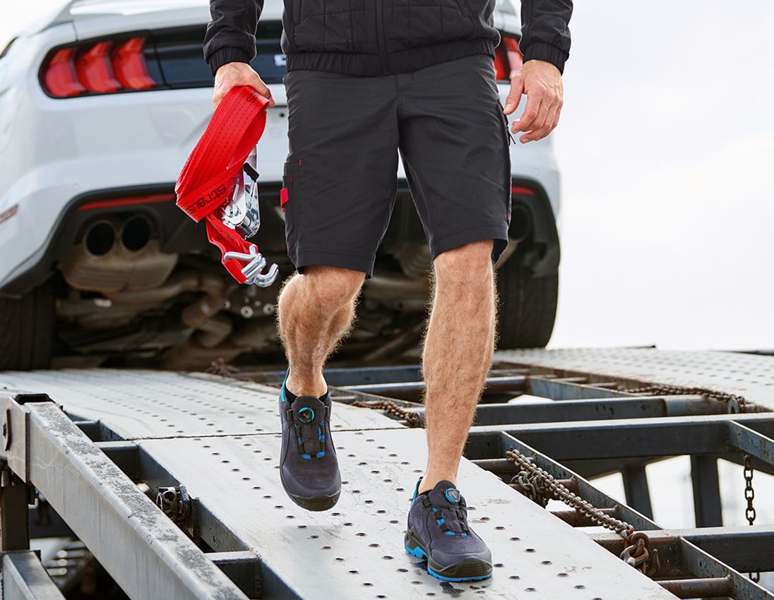 Short e.s.concrete light allseason