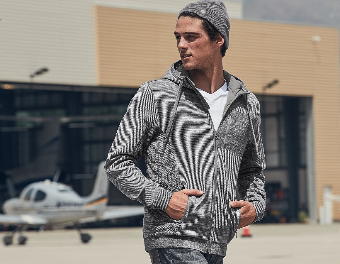 Windbreaker Kapuzenstrickjacke e.s.motion ten