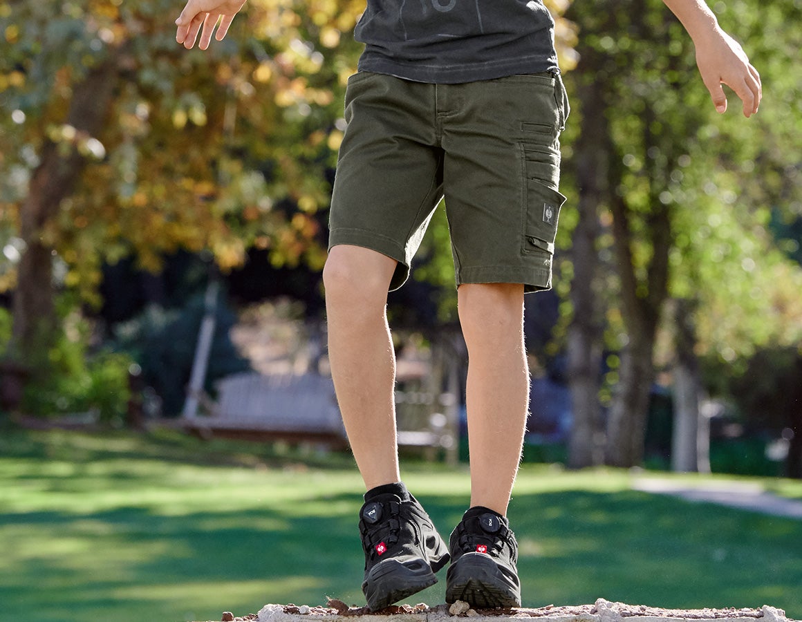 Short e.s.motion ten, Kinder