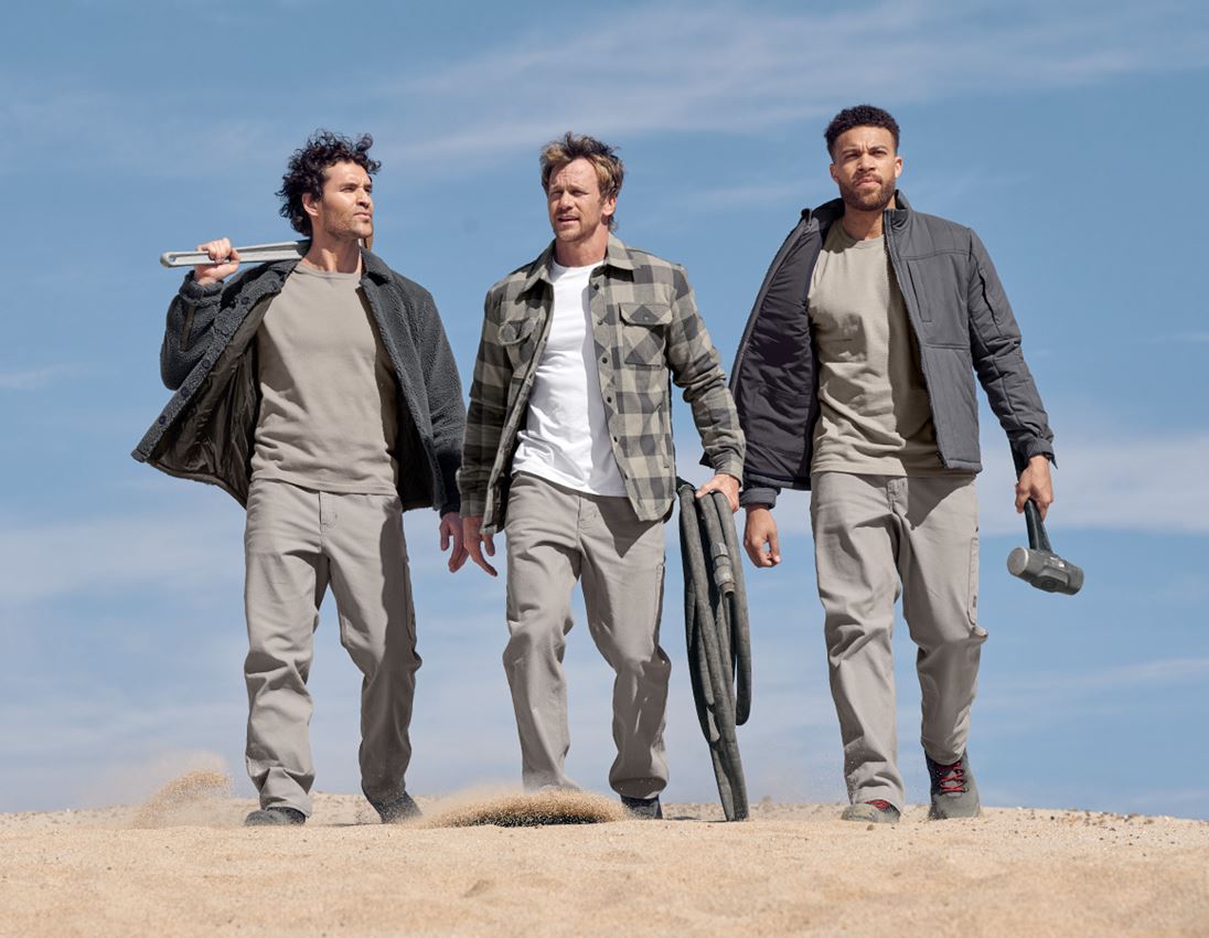 T-Shirt heavy e.s.iconic