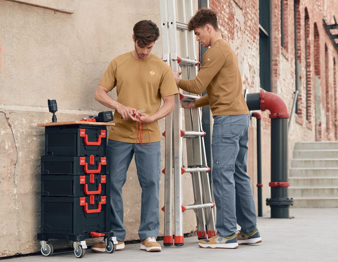 T-Shirt heavy e.s.iconic