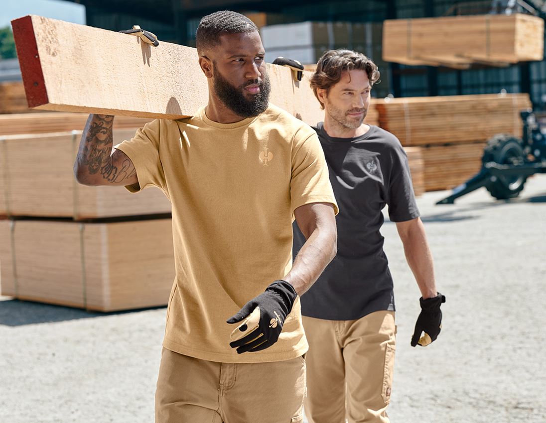 T-Shirt heavy e.s.iconic