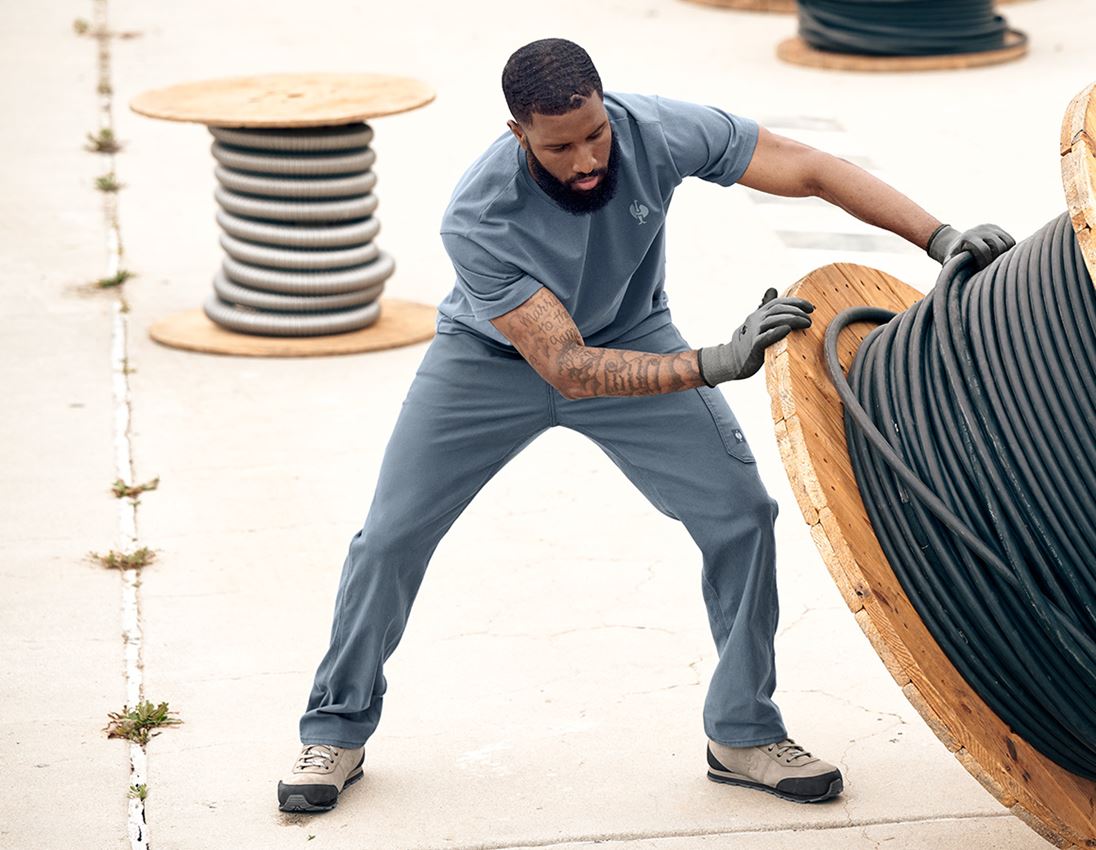 T-Shirt heavy e.s.iconic