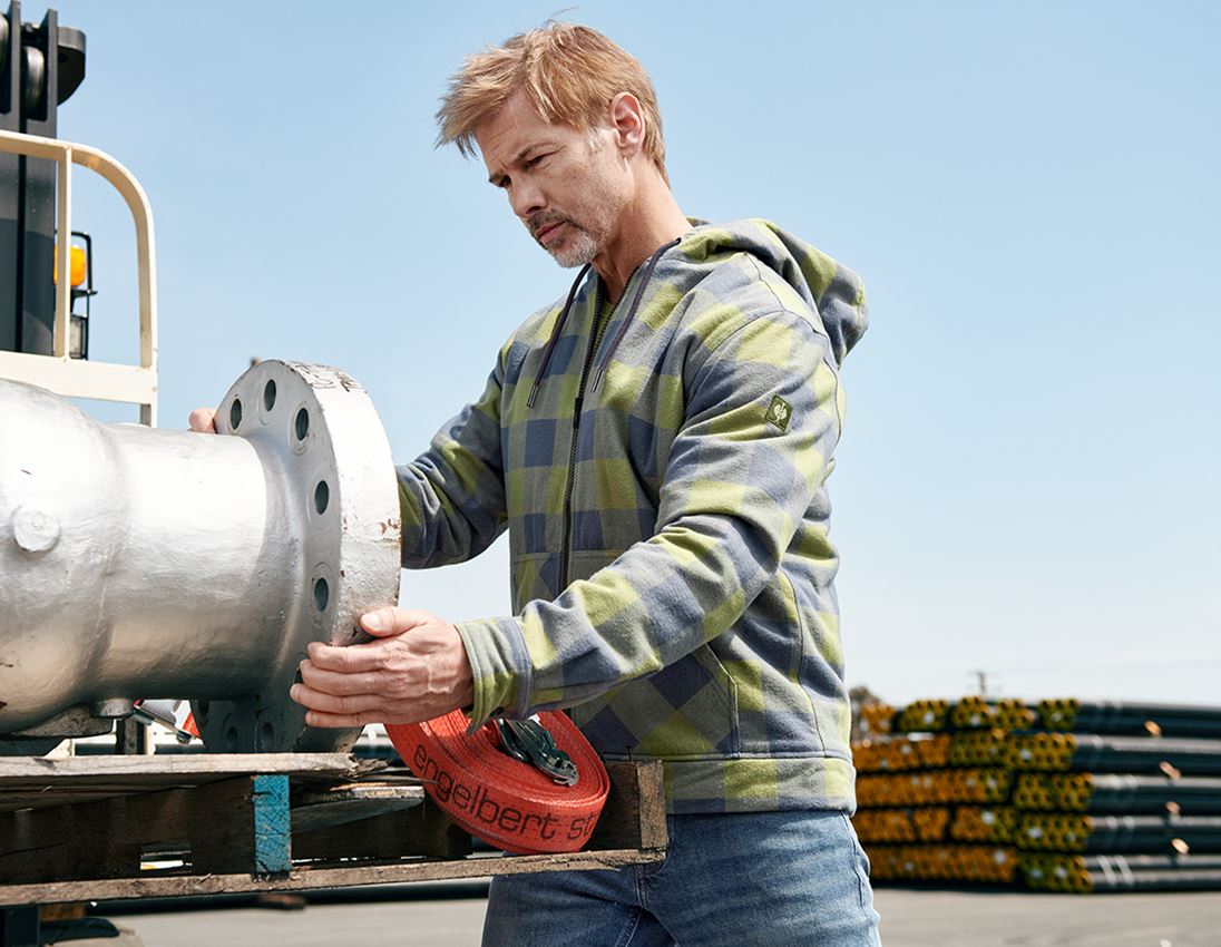 Karo-Kapuzenjacke e.s.iconic