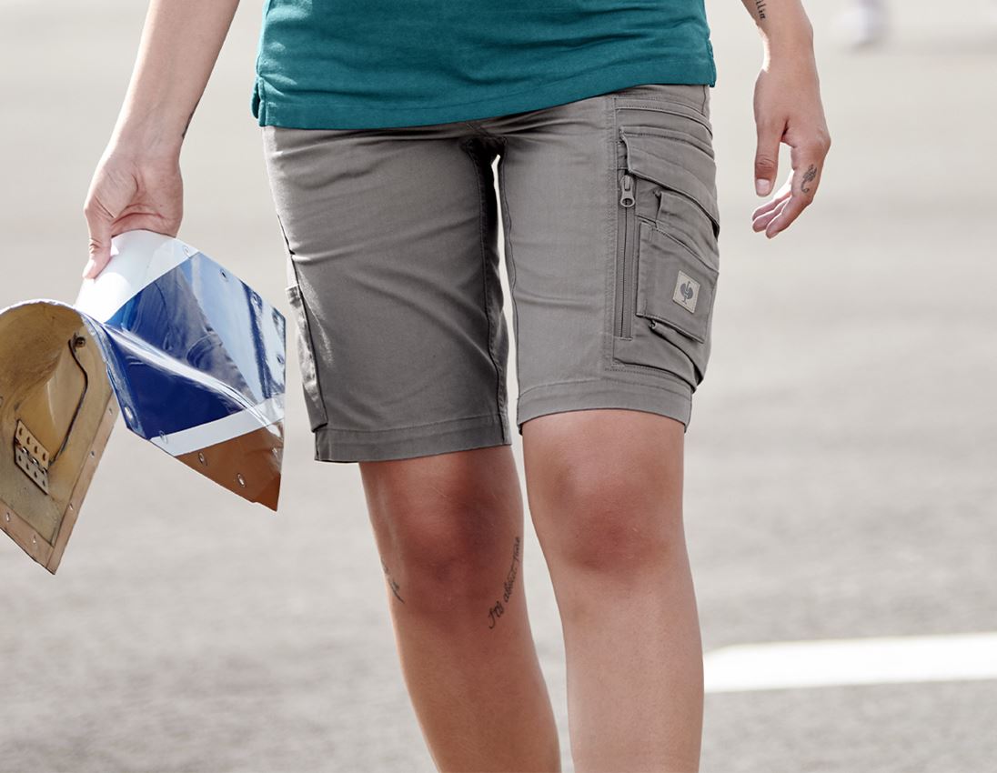 Short e.s.motion ten, Damen