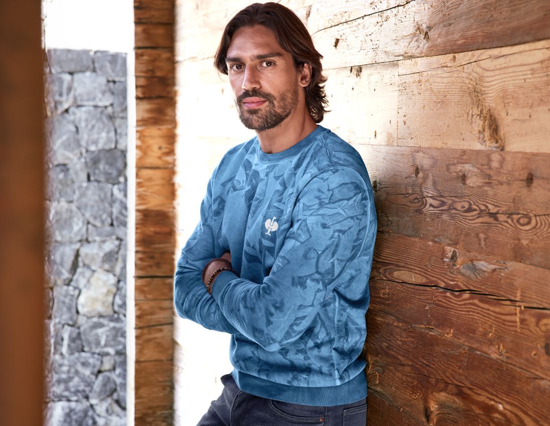 e.s. Sweatshirt Handcrafted Release 4.0