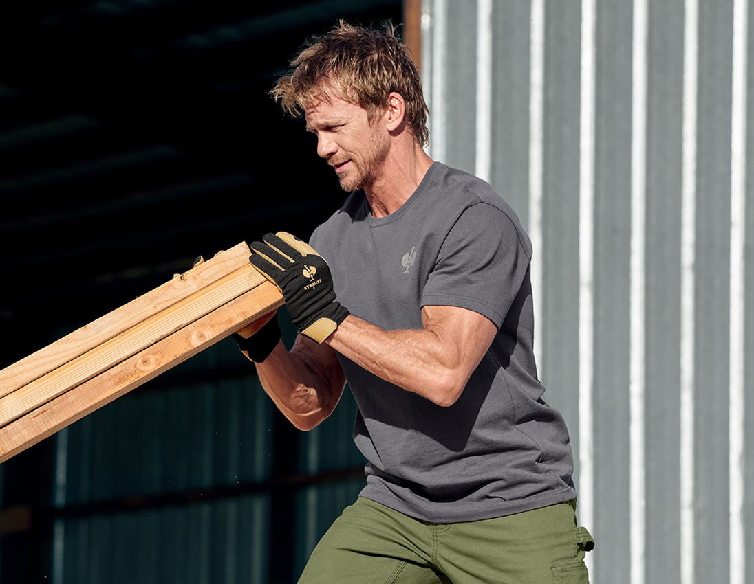 T-Shirt heavy e.s.iconic