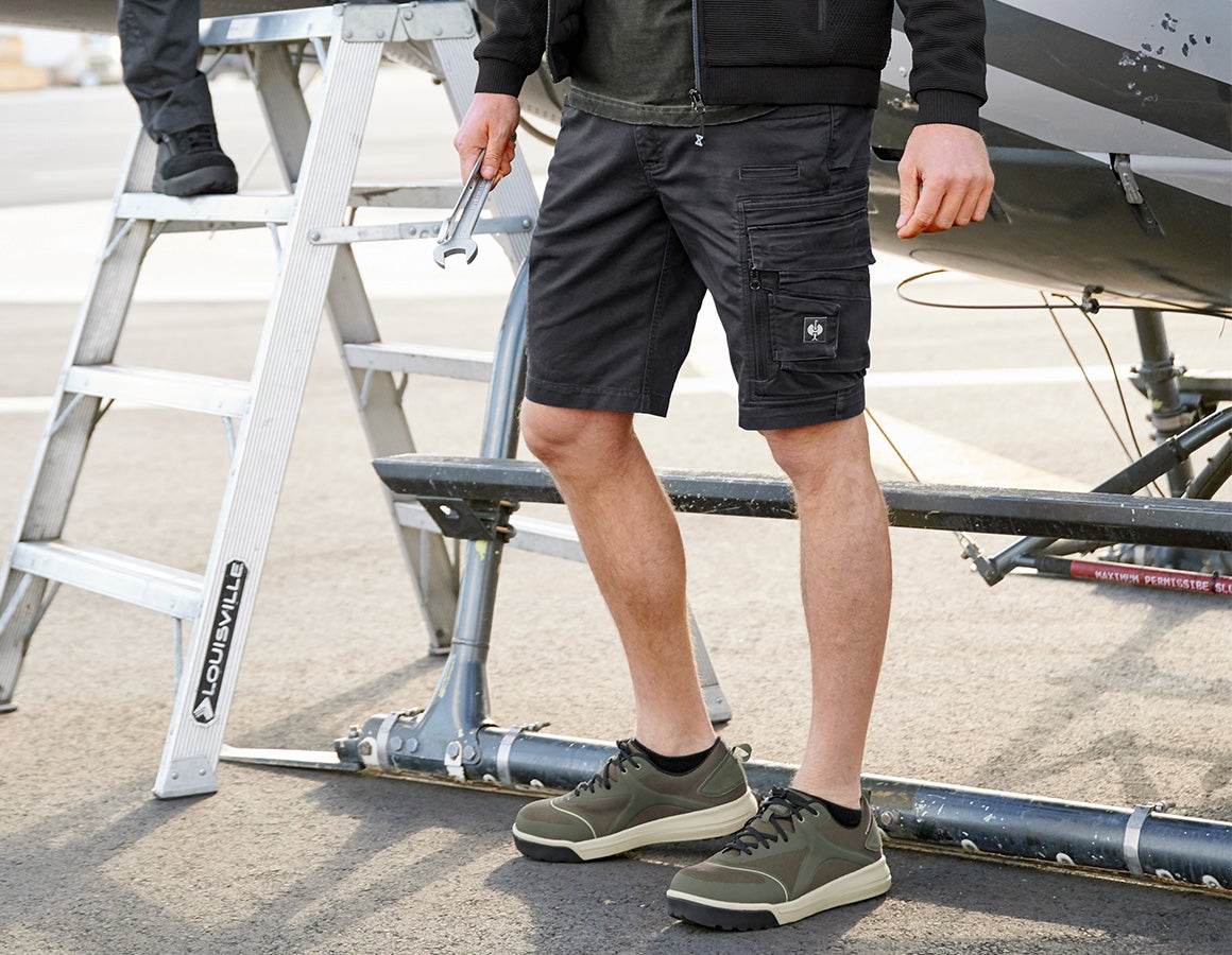 Short e.s.motion ten