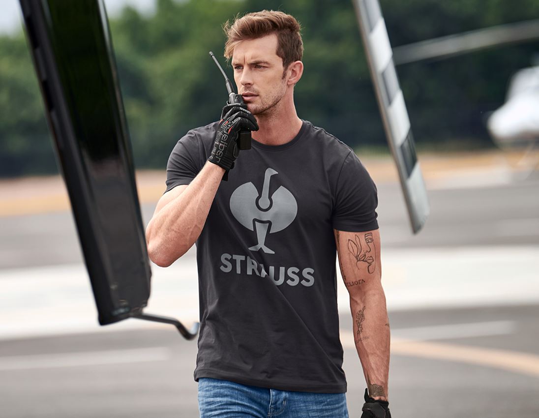 T-Shirt e.s.concrete