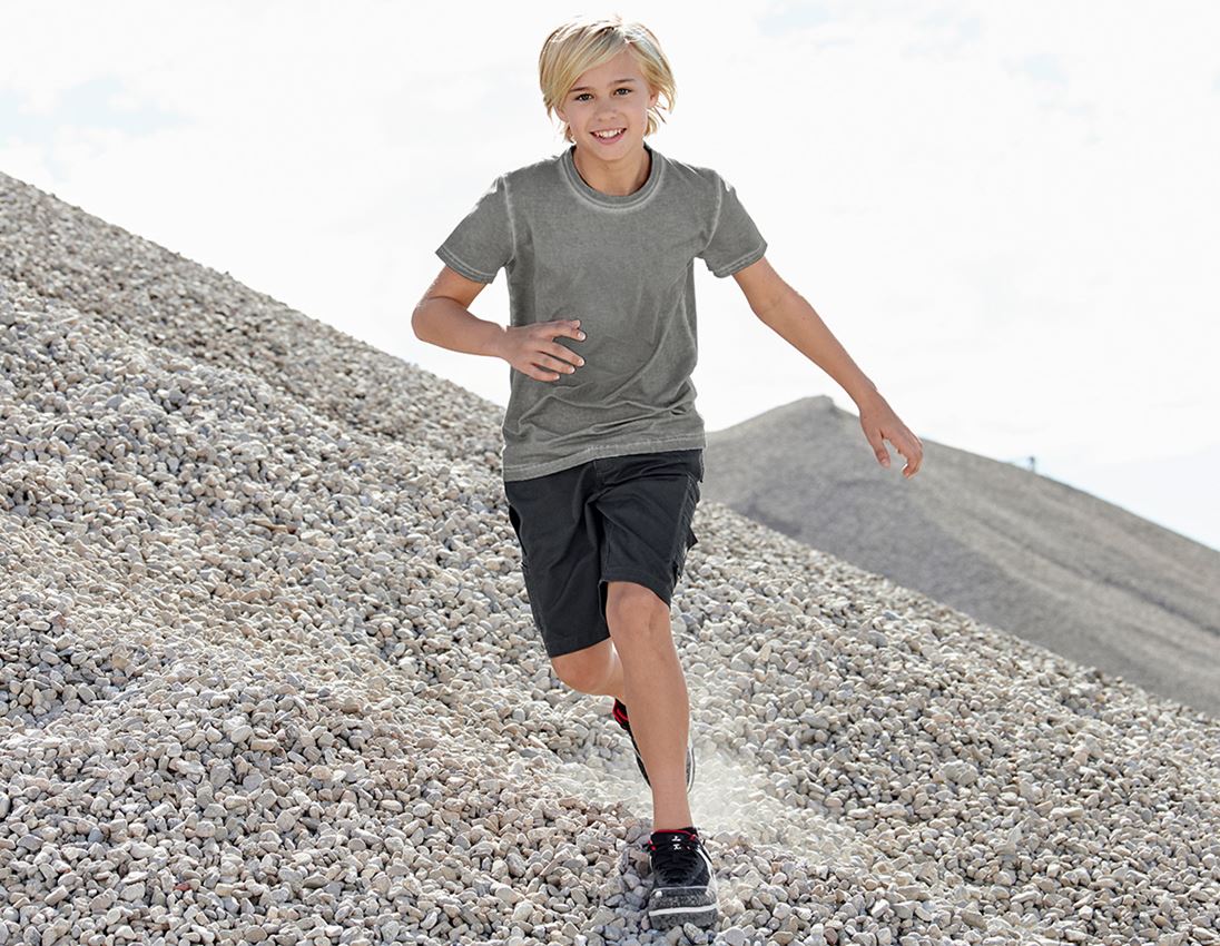 Short e.s.motion ten, Kinder