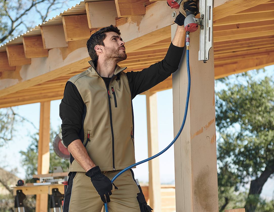 Softshell Weste dryplexx® softlight