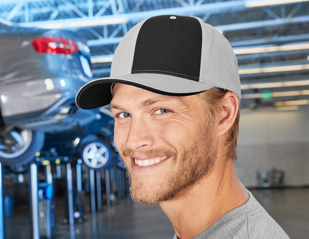 e.s. Cap motion 2020