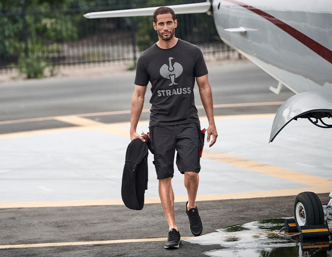 T-Shirt e.s.concrete