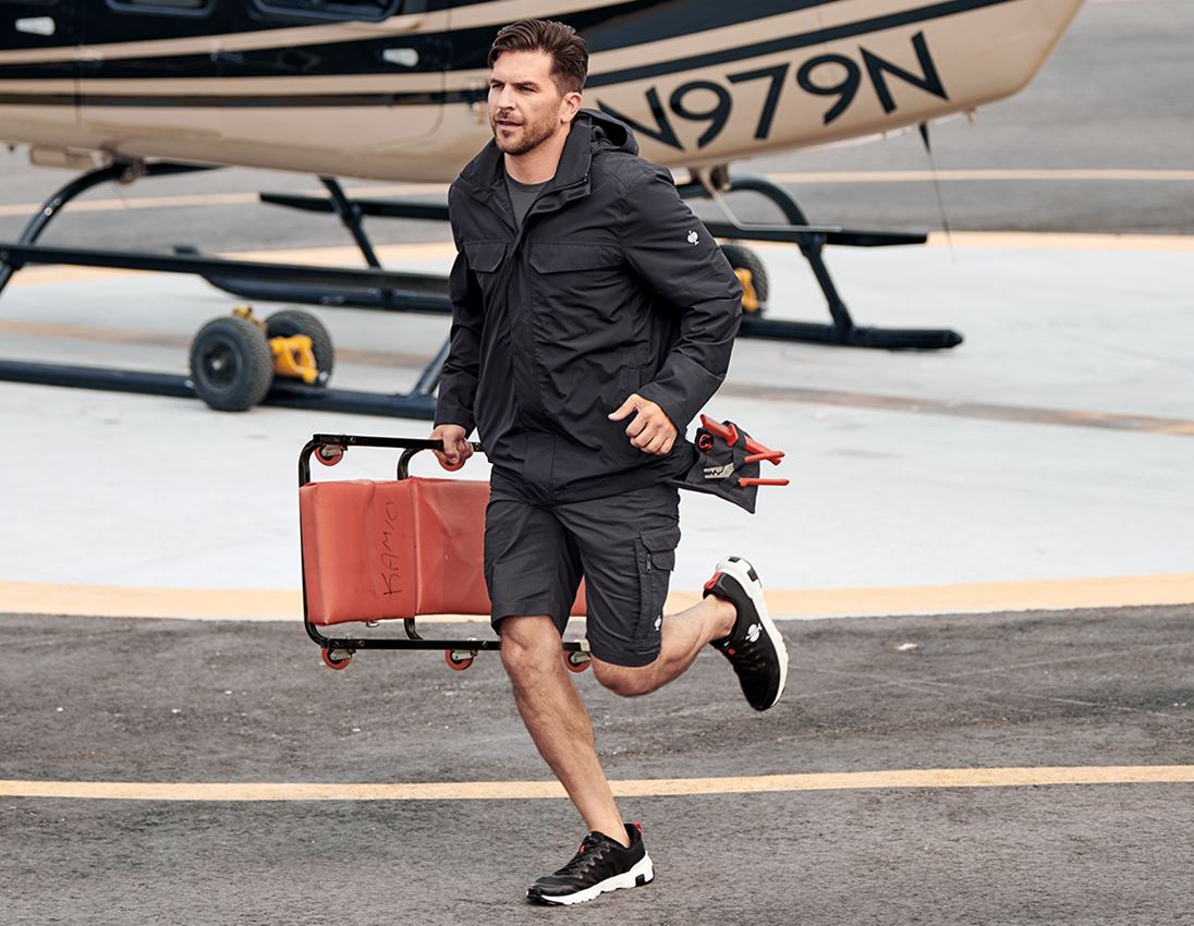 Short e.s.concrete light