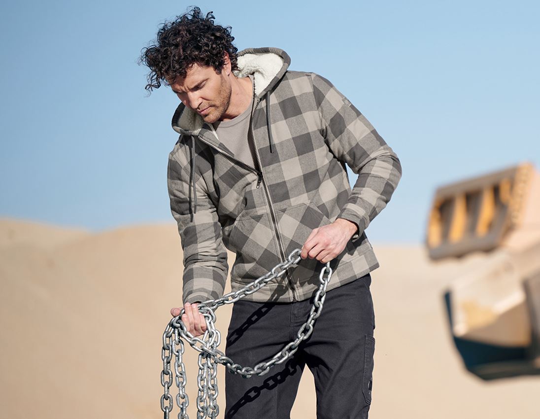 Karo-Kapuzenjacke e.s.iconic