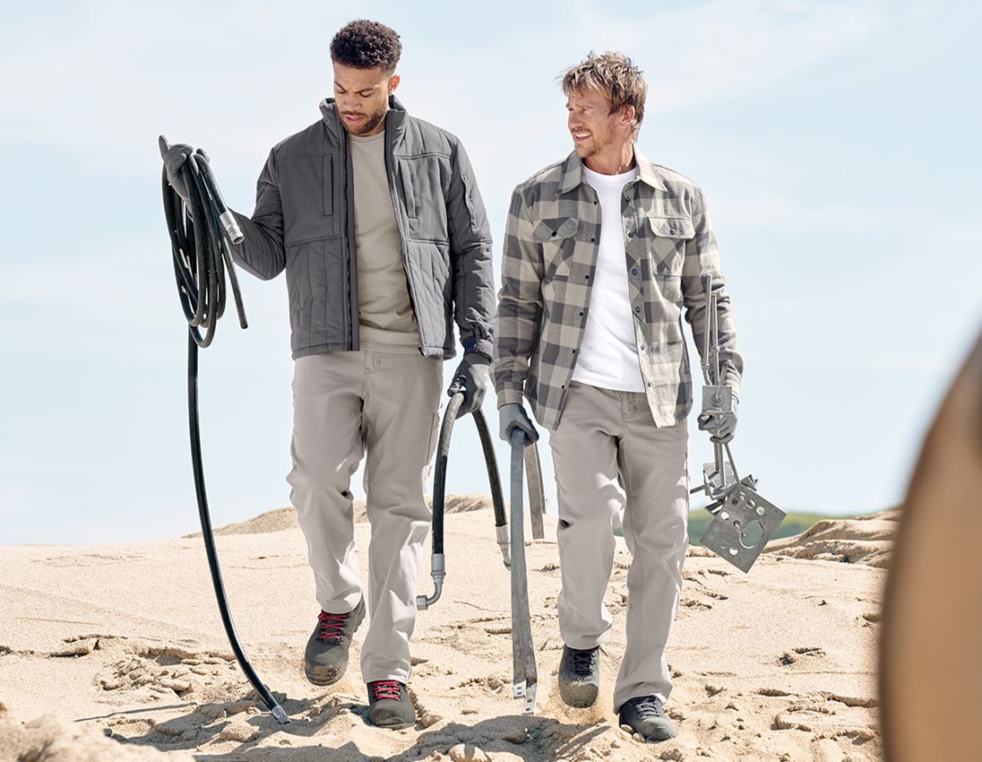 T-Shirt heavy e.s.iconic