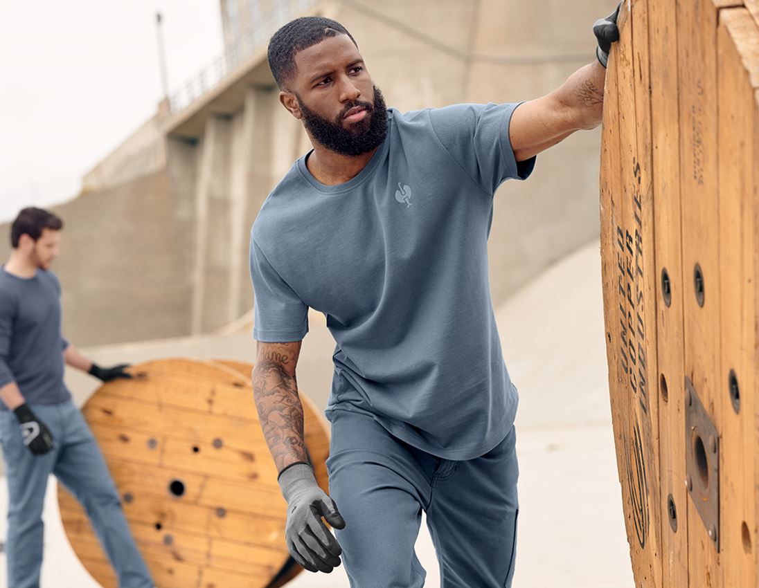 T-Shirt heavy e.s.iconic