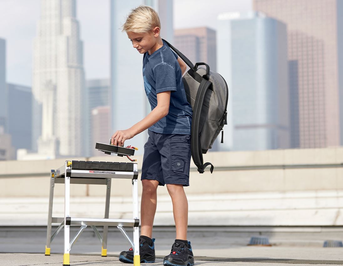 Short e.s.motion ten, Kinder