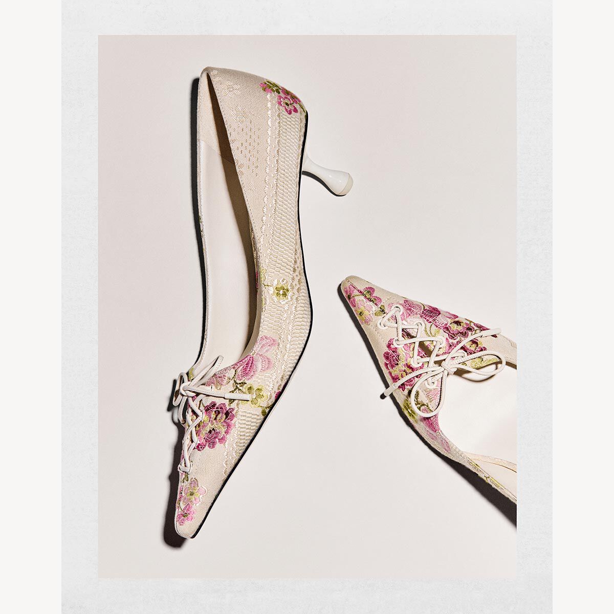 Scarlett 50 Rose Floral Jacquard Pumps