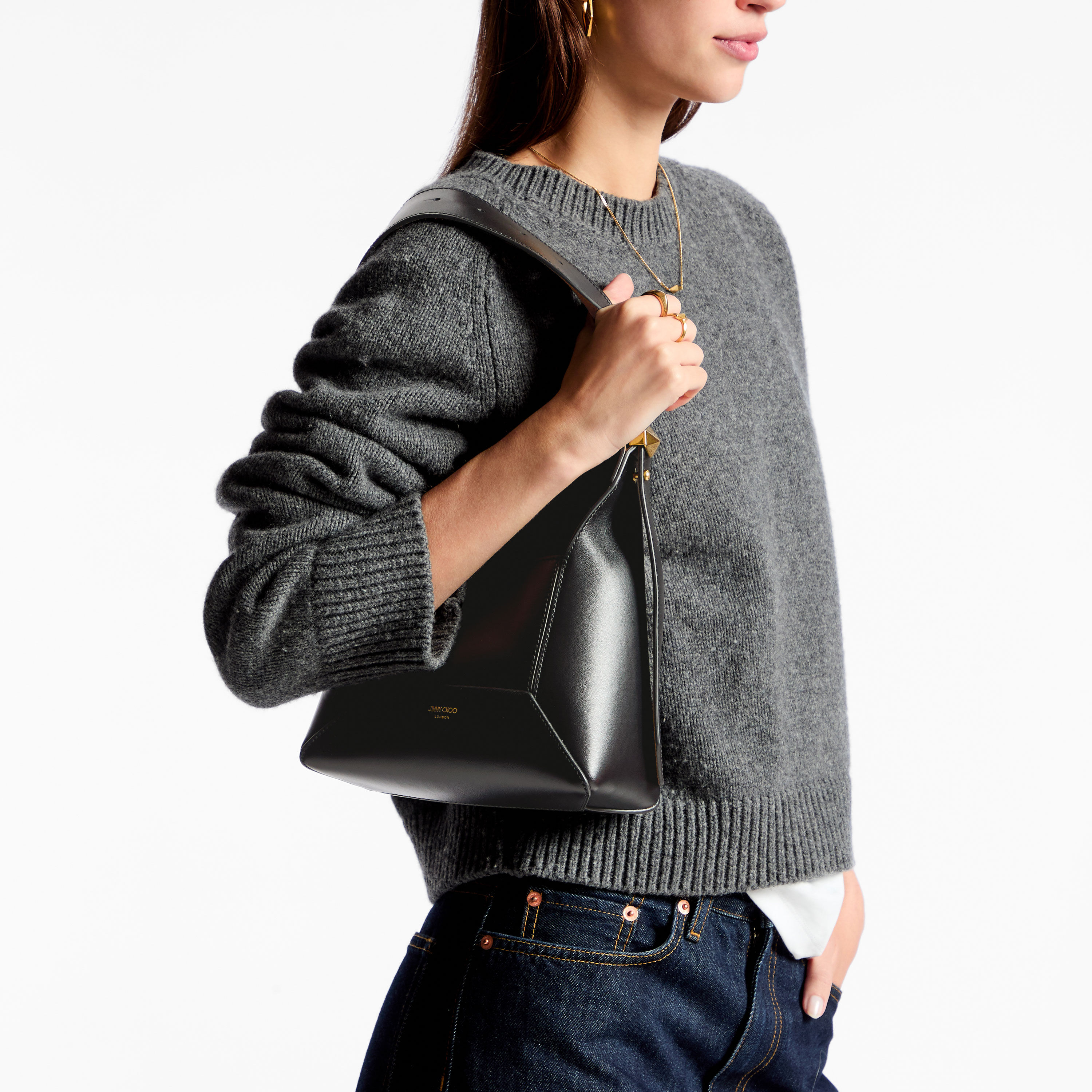 Diamond Hobo S Black Leather Shoulder Bag