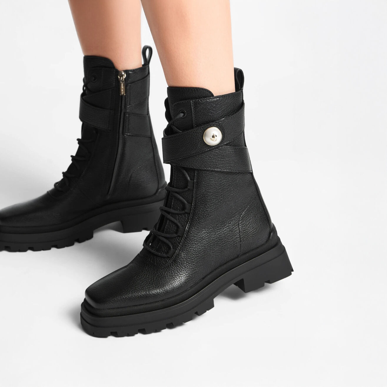 Noemi 45 Black Leather Ankle Boots