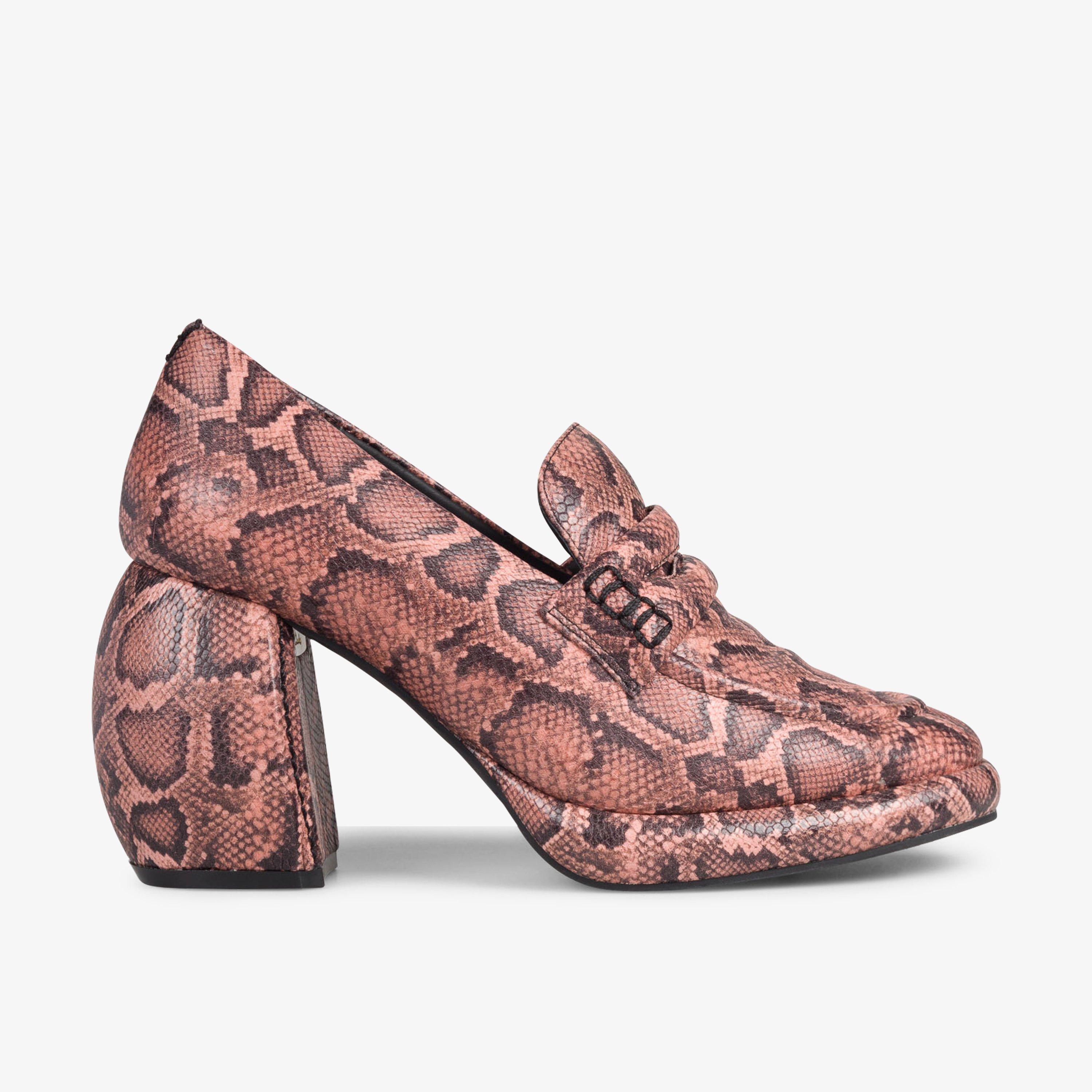 Martine Rose Loafer 1