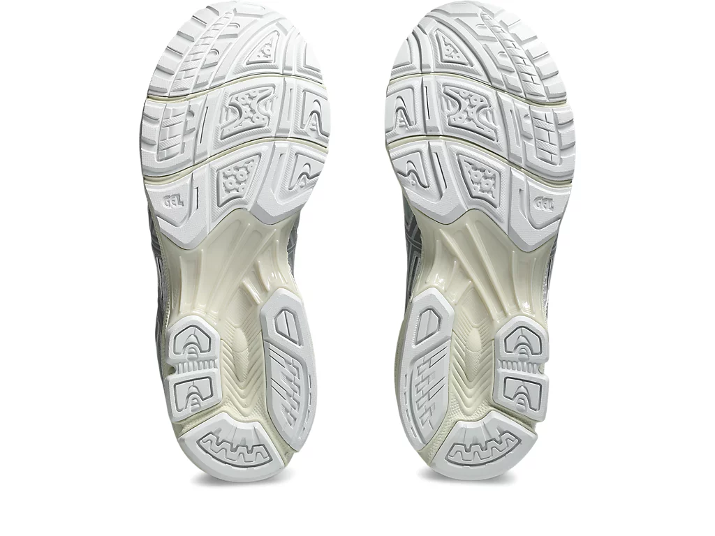 MIN-NANO x GEL-NIMBUS 10.1