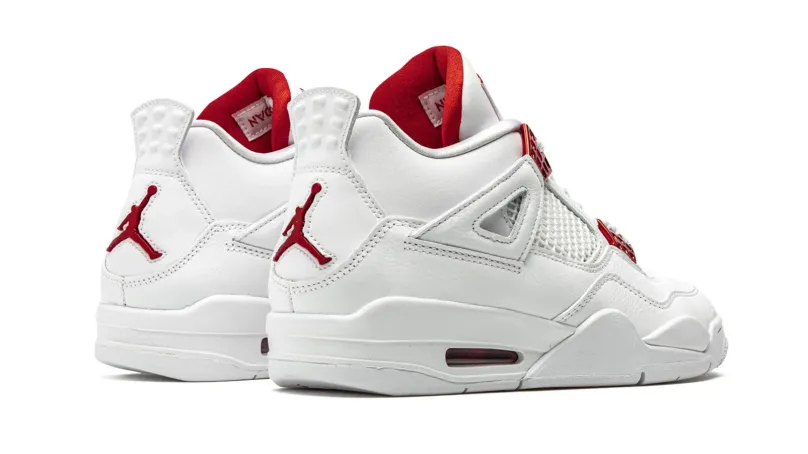 Air Jordan 4 Retro 'Metallic Pack - University Red'