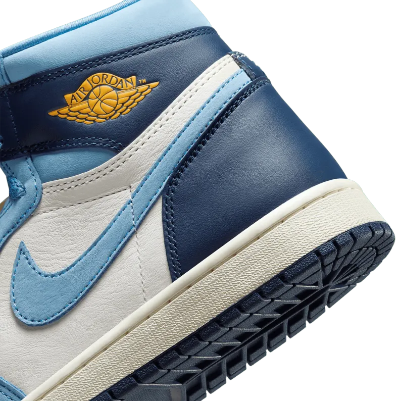 Wmns Air Jordan 1 Retro High OG 'First in Flight'
