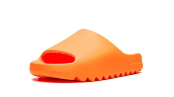 YEEZY SLIDES 'Enflame Orange'