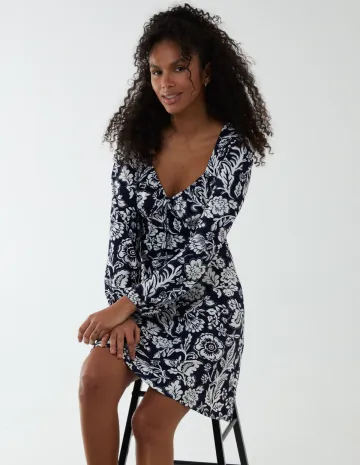 Elasticated Sweetheart Neck Mini Dress