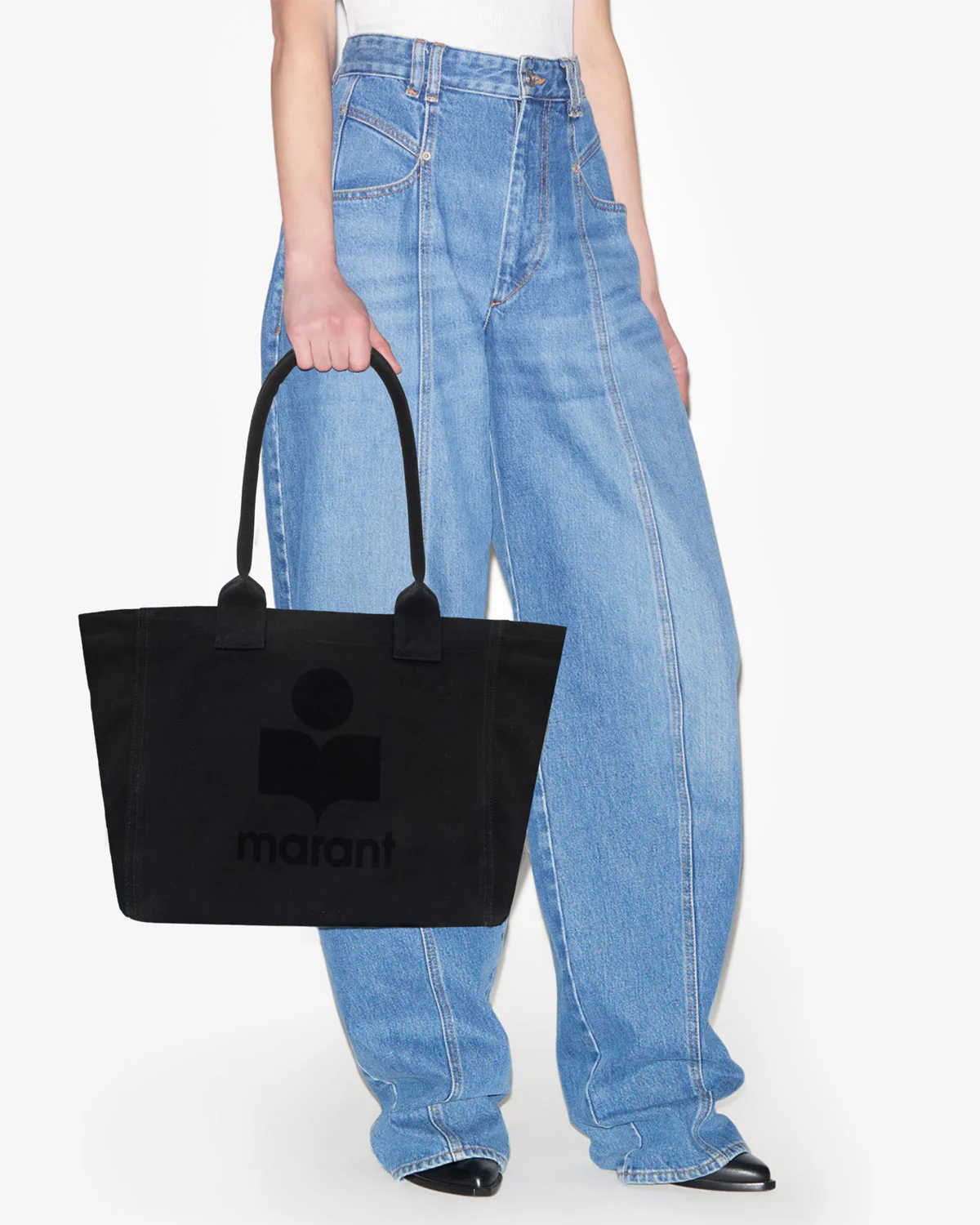 Yenky Zipped bag
