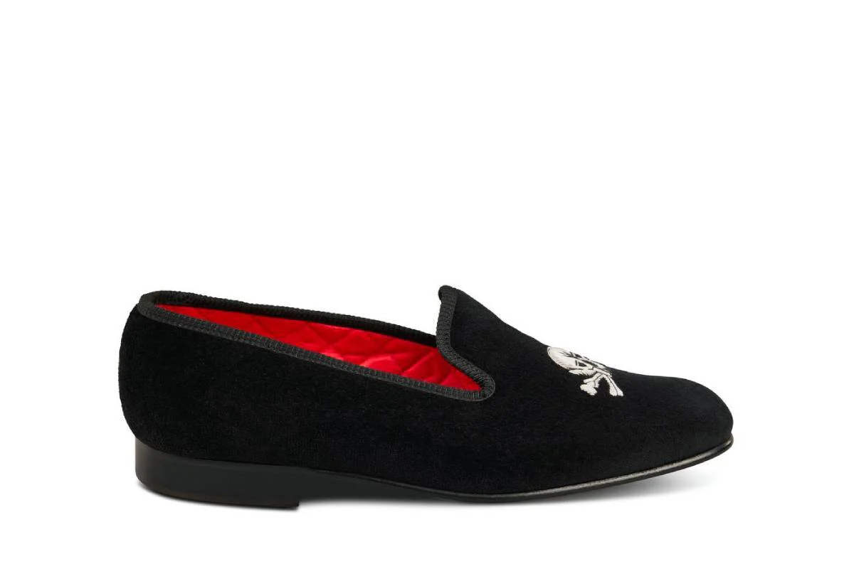 SKULL & BONES VELVET SLIPPER