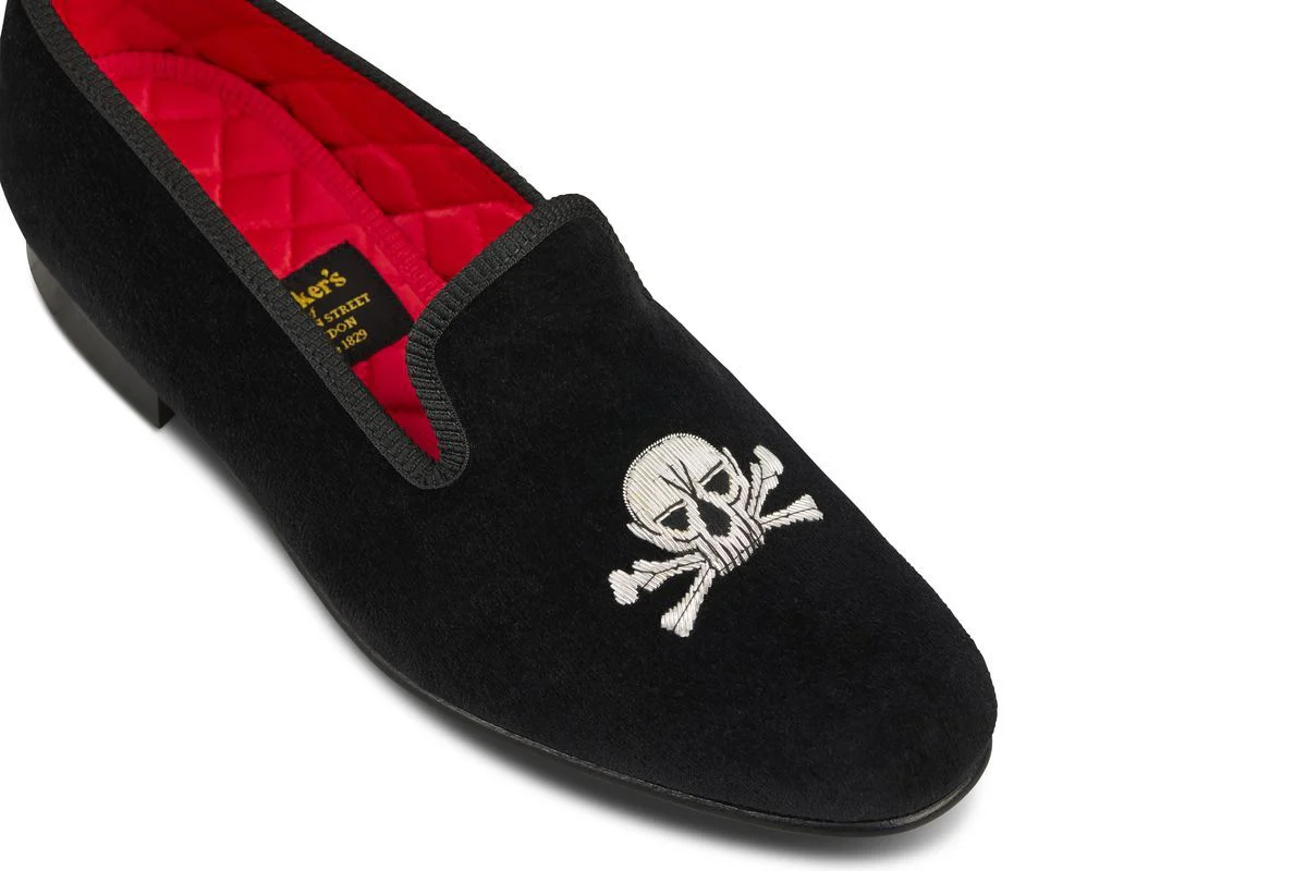 SKULL & BONES VELVET SLIPPER