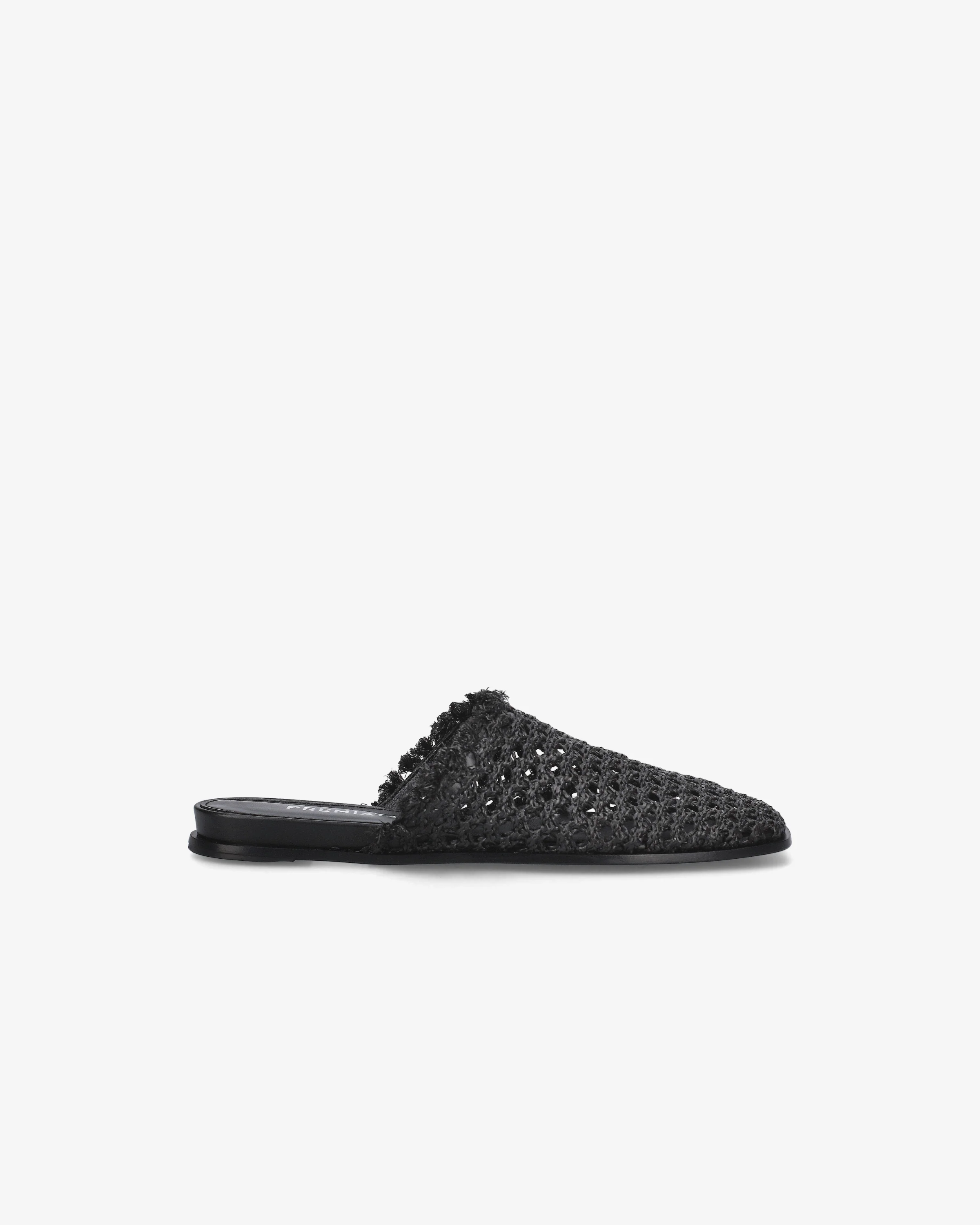 Woven Raffia Sabot with Frayed Detailing