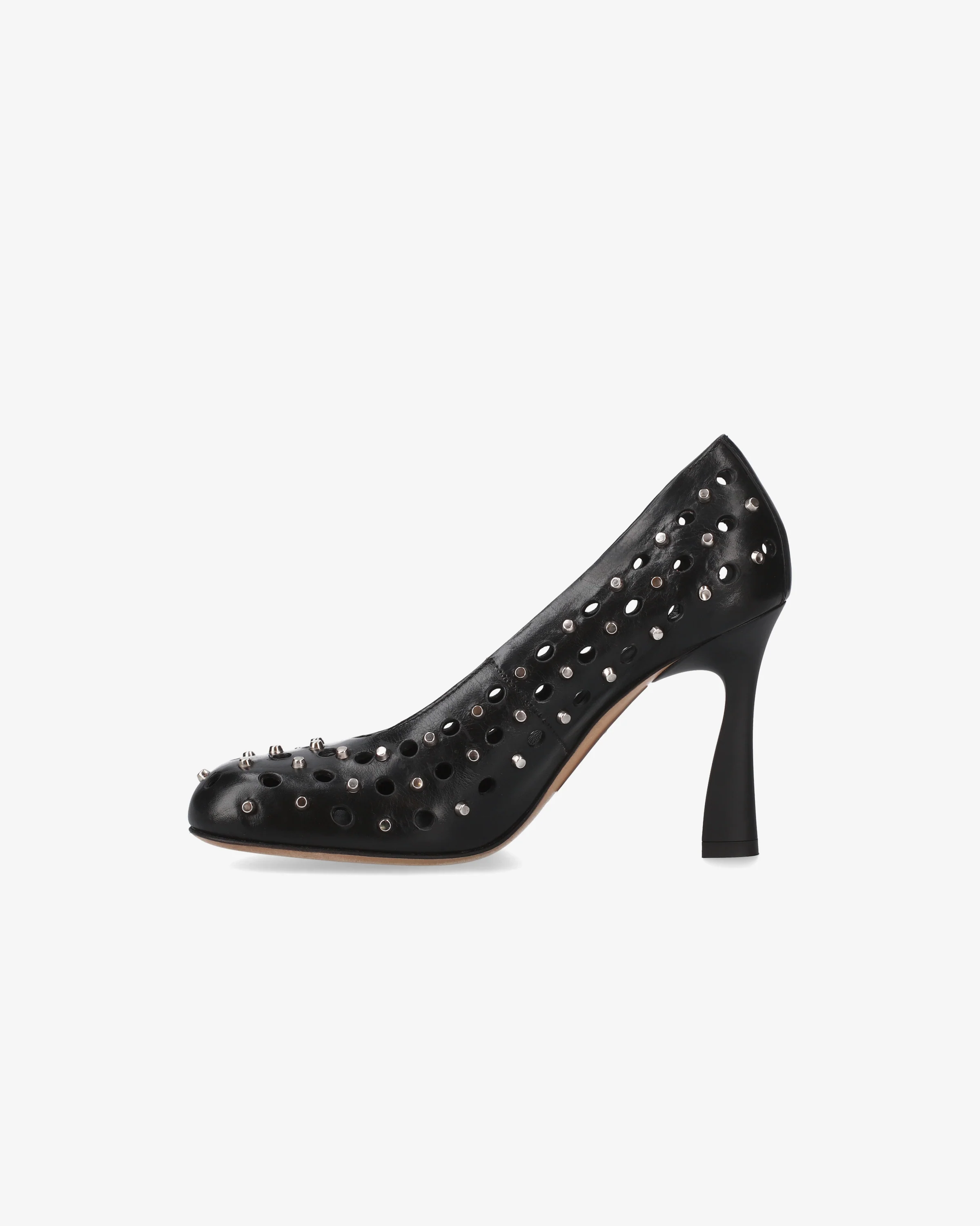 Chanel calfskin shoe with studs