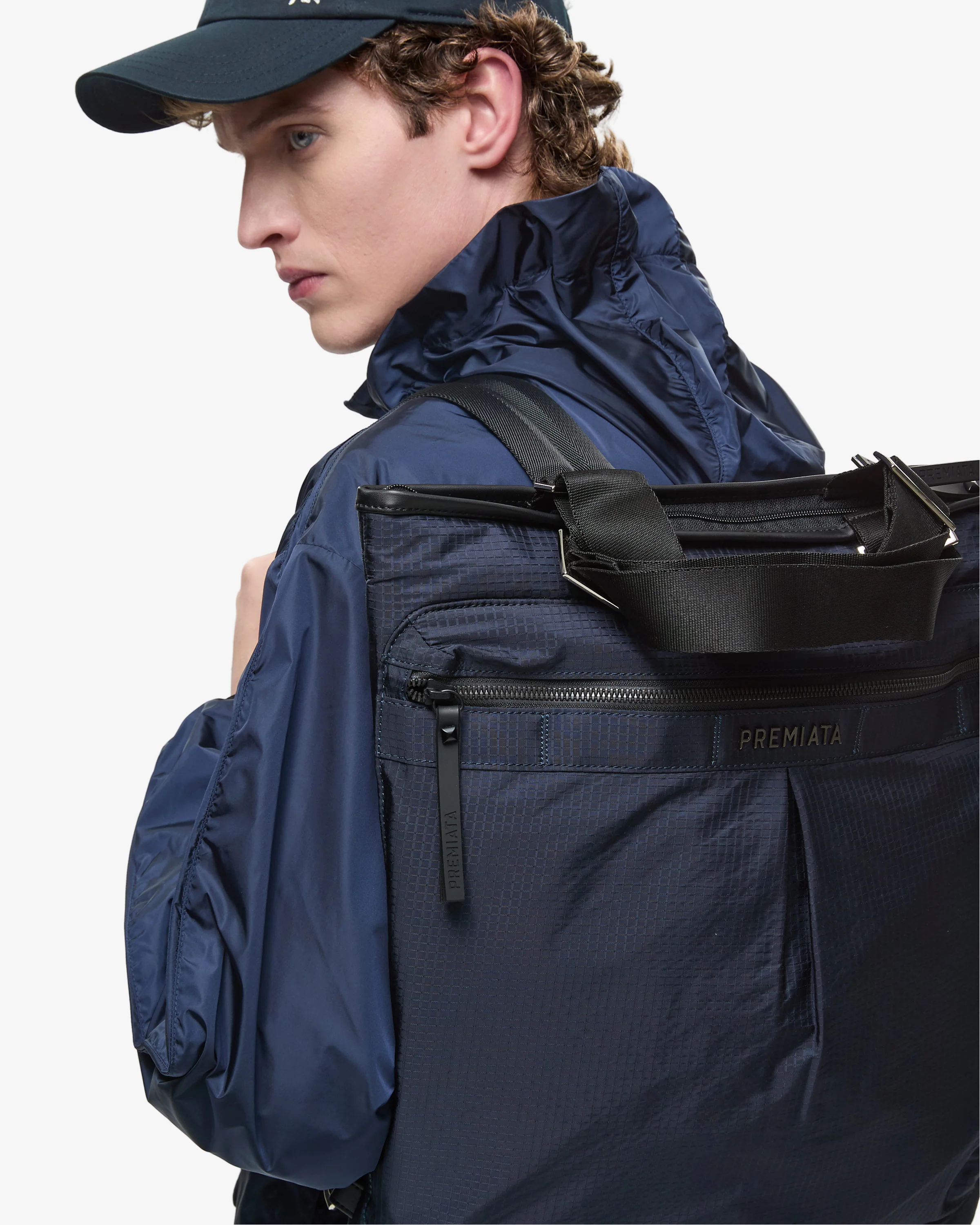 Light Nylon Wind Jacket Blue