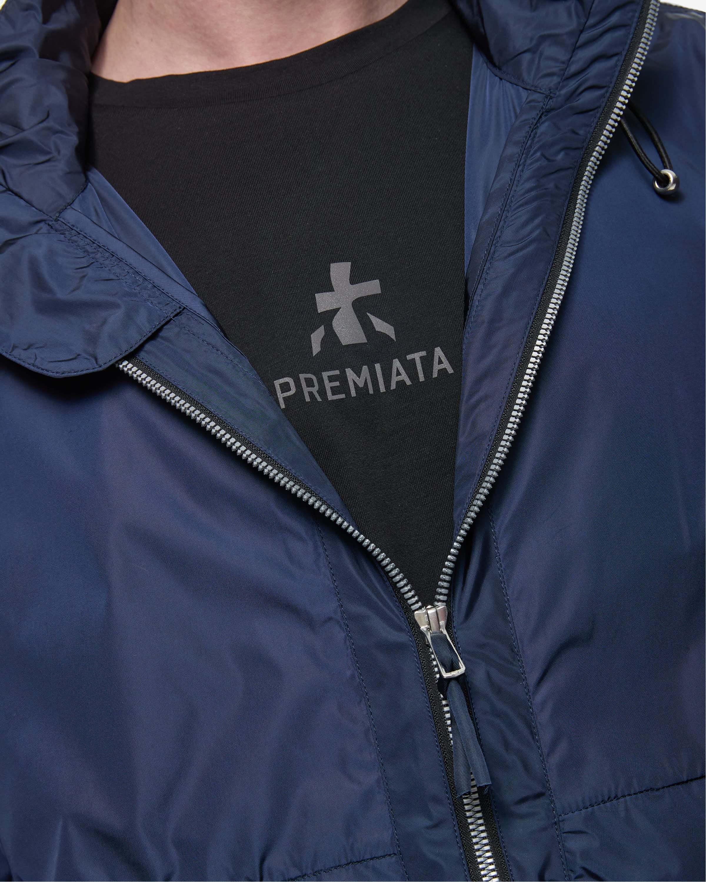 Light Nylon Wind Jacket Blue