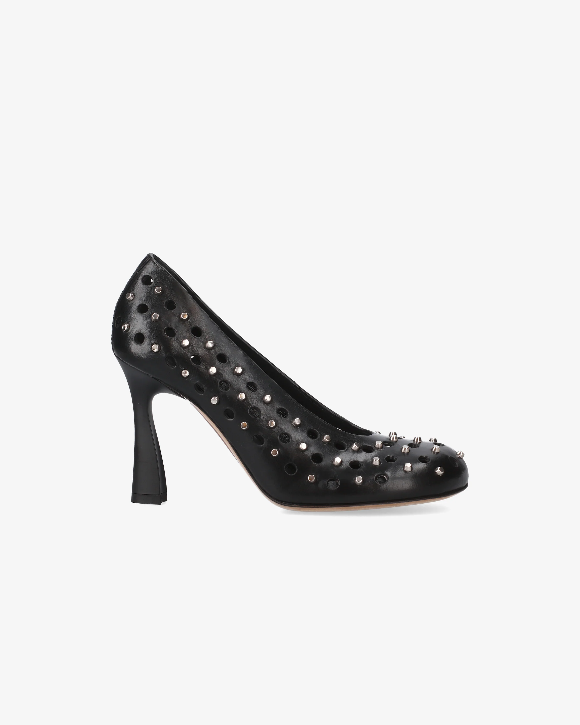 Chanel calfskin shoe with studs