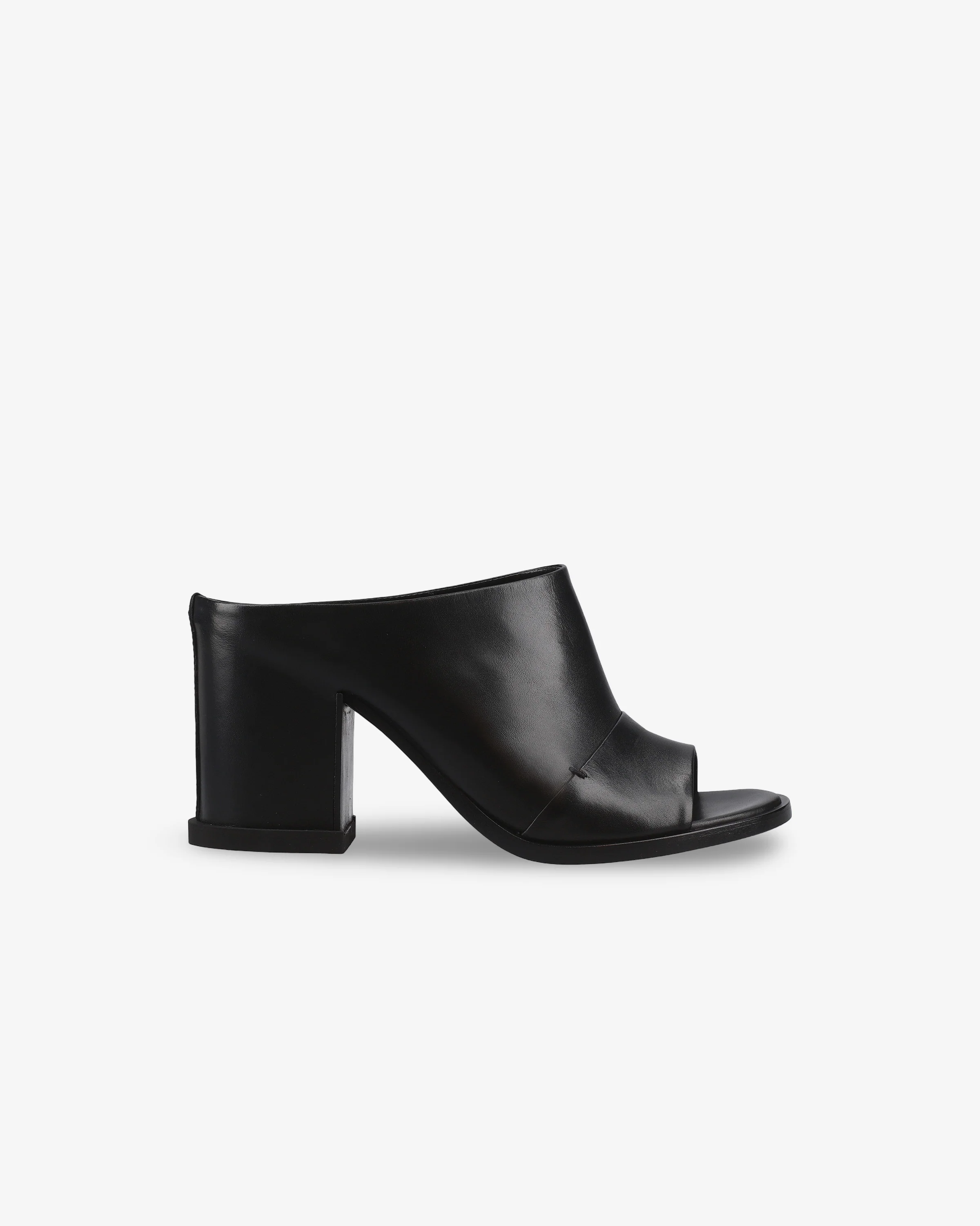 Calfskin Embedded Heel Sabot