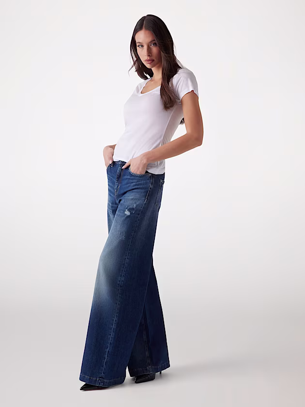 V-neck T-shirt - GUESS