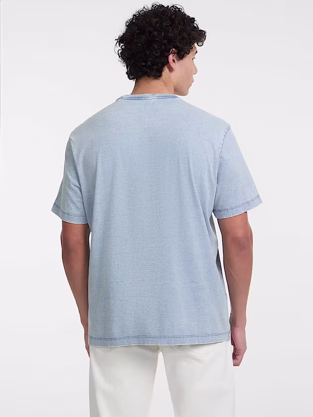 Front pocket t-shirt - GUESS