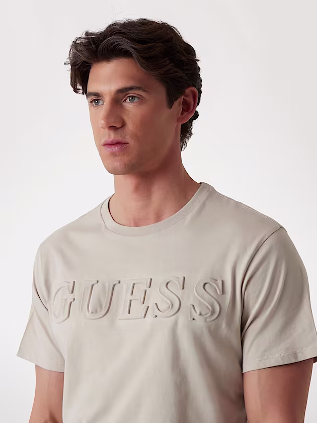 Embossed logo t-shirt - GUESS