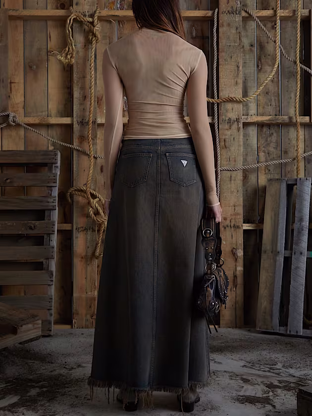 Rhinestones logo top - GUESS